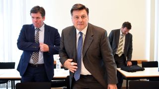 Der Berliner Innen-Staatssekretär Torsten Akman (l-r) und Innensenator Andreas Geisel (beide SPD) bei der Amri-Sondersitzung des Innenausschusses (Quelle: dpa/Pedersen)