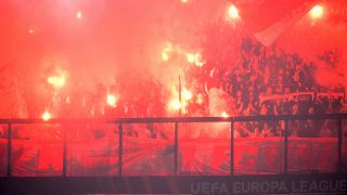Einsatz von Pyrotechnik der Union-Fans beim Europa-League-Spiel in Amsterdam (Quelle: IMAGO / Matthias Koch)