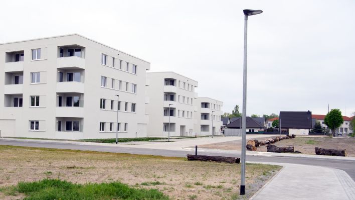 Die Nachfrage nach Wohnungen in Oranienburgs "Weißer Stadt" ist riesig, sagt die Woba (Quelle: dpa/Soeren Stache).