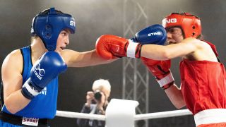 Canan Tas im Kampf um die Deutsche Meisterschaft 2022 gegen Lena Sajaloli (Bild: IMAGO/Ostseephoto)