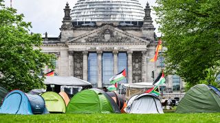 Archivbild: Pro-Palaestina-Camp vor dem Reichstagsgebäude am 15.04.2024.(Quelle: IMAGO)