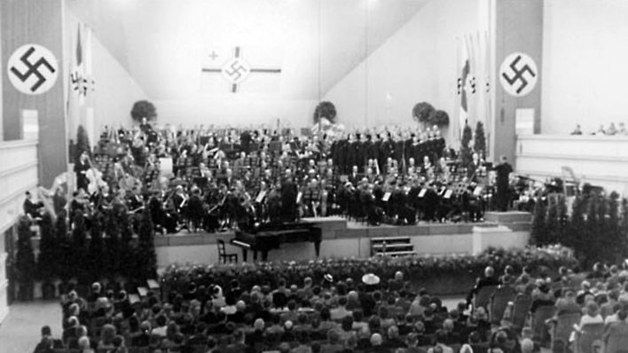 ”Ankerspill” (1942) aus dem großen Sendesaal im Berliner Haus des Rundfunks (Bild: Deutsches Rundfunkarchiv)