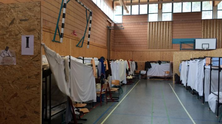 Die Notunterkunft für Flüchtlinge in einer Turnhalle in Schwedt (Quelle: rbb/Anne Schmidt)