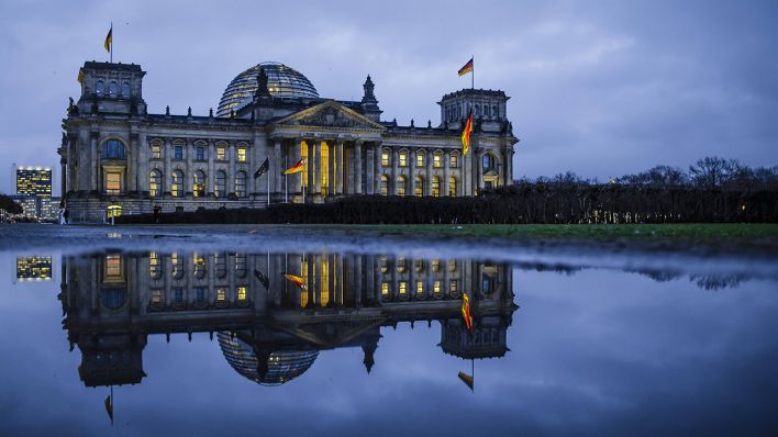 Aussenaufnahme des Deutschen Reichstages, Foto: imago/Thomas Trutschel/photothek.net