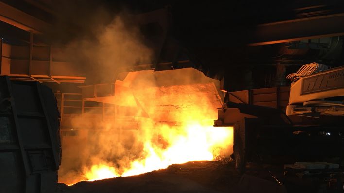 Der zweite Hochofen des Stahlherstellers ArcelorMittal in Eisenhüttenstadt ist wieder in Betrieb. (Quelle: rbb/Anne Schmidt)