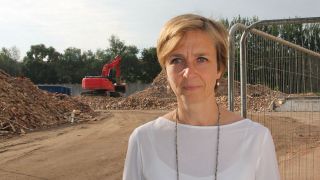 Petra Schulz, ehemaliges Mitglied einer Baugruppe für ein - letztlich gescheitertes - Projekt in der Thulestraße in Berlin-Pankow, aufgenommen am 12.07.17 in Berlin (Quelle: rbb24 / Barthel)