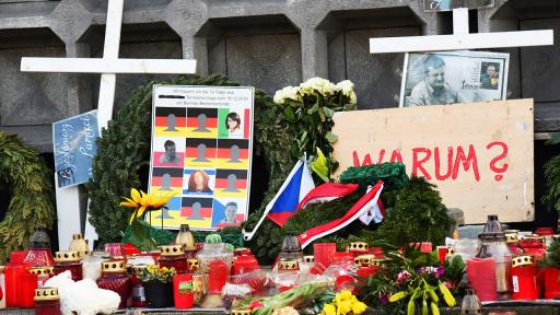 Gedenken an die Attentatsopfer auf dem Breitscheidplatz in Berlin (Quelle: dpa/Winfried Rothermel)