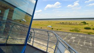 Blick vom Tower des insolventen Flugplatzes Drewitz nahe Cottbus