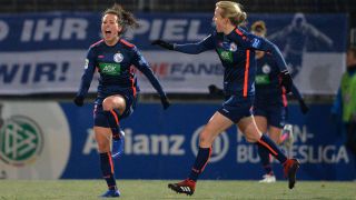 Großer Jubel nach großem Tor: Viktoria Schwalm jubelt gegen Wolfsburg (imago/Jan Kuppert)