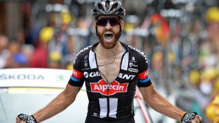Simon Geschke bejubelt seinen Etappensieg bei der Tour de France 2015. Bild: imago/Belga