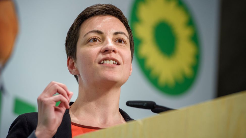 Grünen-Spitzenkandidatin Ska Keller spricht beim Wahlparteitag zur Europawahl (Quelle: dpa/Fischer).