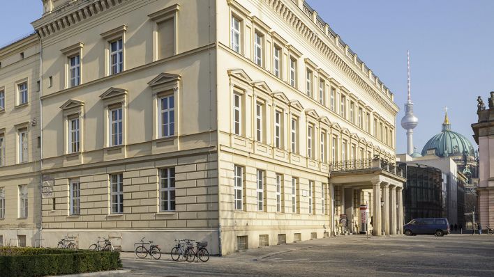Das Palais am Festungsgraben in Berlin-Mitte (Quelle: Imagebroker/Julie Woodhouse)