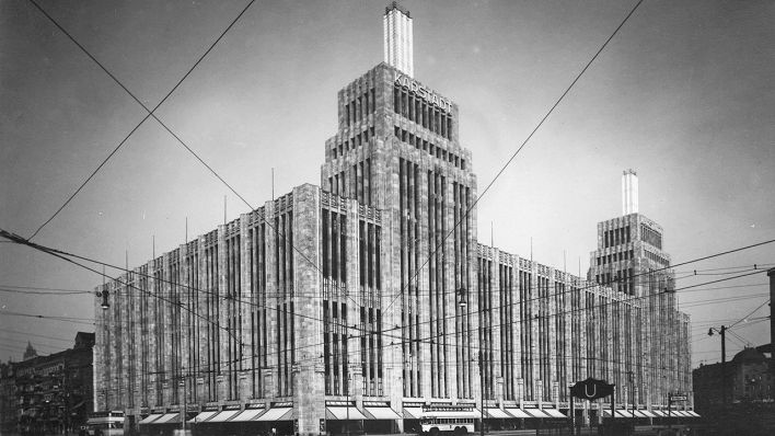 Archivbild: Das Karstadt Kaufhaus in Neukölln ca. 1929 (Quelle: dpa/ akg-images)