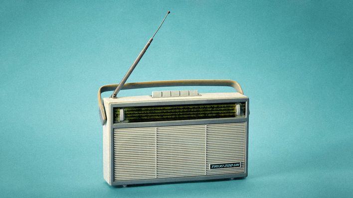 Symbolbild: altes Radio (Quelle: dpa/Ringhofer)