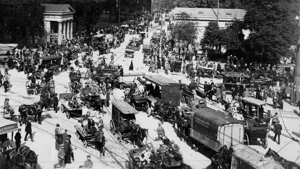 Streik der Angestellten der Berliner Verkehrsbetriebe, vom 1.-14. Juli 1919. (Quelle: akg-images)