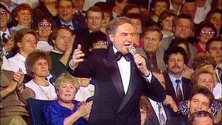 1989: Harald Juhnke zum Musikantenstadl in Cottbus (Quelle: rbb)