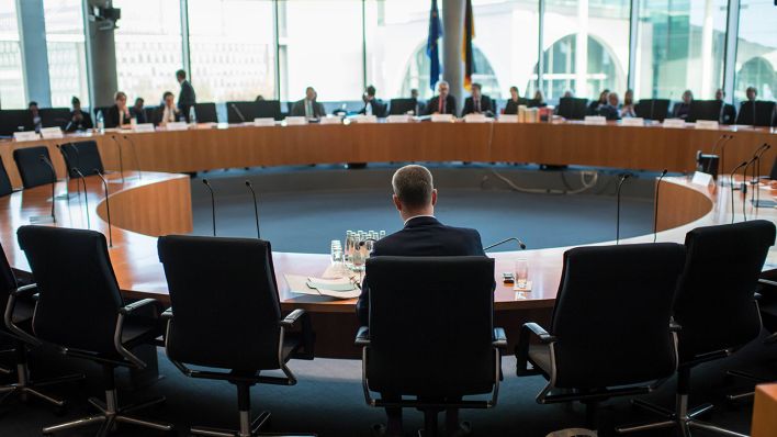Der Amri-Untersuchungsausschuss des Bundestags während einer Sitzung. (Quelle: imago-images/Christian Ditsch)