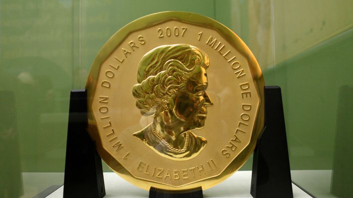 Die 100 Kilogramm schwere Goldmünze «Big Maple Leaf» steht im Bode-Museum in Berlin