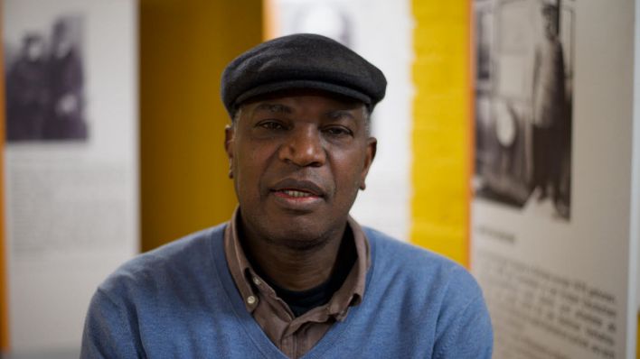 Oumar Diallo hat bei der Verwirklichung des Afrika-Hauses mitgeholfen (Quelle: rbb/Oliver Noffke)