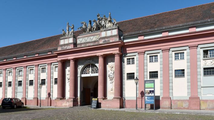 Haus Der Brandenburgisch Preussischen Geschichte Historischer Kutschstall In Potsdam Wird Saniert Rbb24