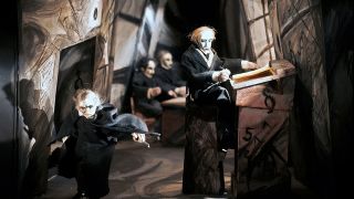 Ein Modell des Lixie-Filmateliers und den Dreharbeiten an "Das Cabinet des Dr. Caligari" aus der Deutschen Kinemathek (Quelle: Marian Stefanowski / Museum für Film und Fernsehen)