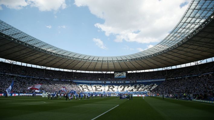 Die Hertha-Fankurve im Olympiastadion (Quelle: imago images / Contrast)