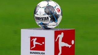 Der offizielle Spielball der Fußball-Bundesliga. Quelle: imago images/Lackovic