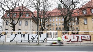 Die Emanuel-Lasker-Schule in Friedrichshain-Kreuzberg am 03.03.20. Die Schule wurde vorübergehend geschlossen, weil eine Lehrkraft sich mit dem Coronavirus infiziert hat (Quelle: dpa / Photoshoot).