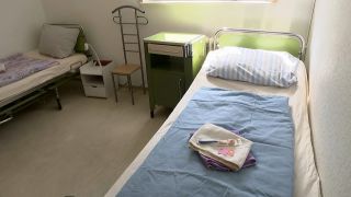 Betten in Deutschlands erster Quarantänestation für Obdachlose in Berlin-Moabit (Quelle: rbb)