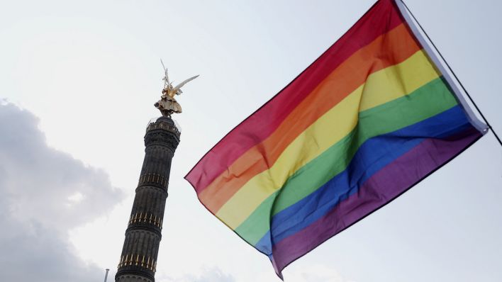 Maneo Ermittelt Rekordzahl Von Angriffen Auf Queere Menschen In Berlin Rbb24