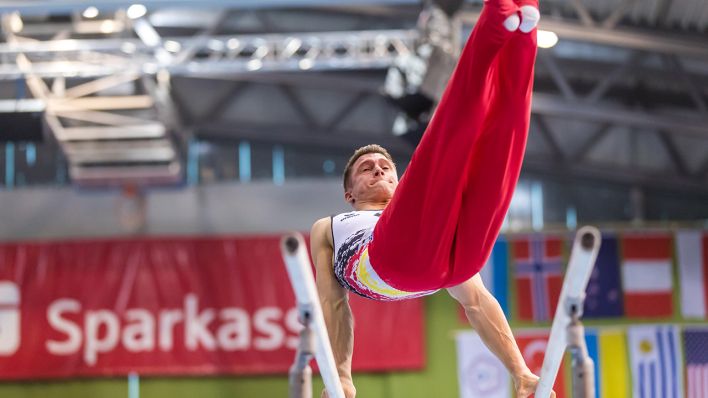 Lukas Dauser turnt beim Turnier der Meister 2019. Bild: imago-images/Eibner
