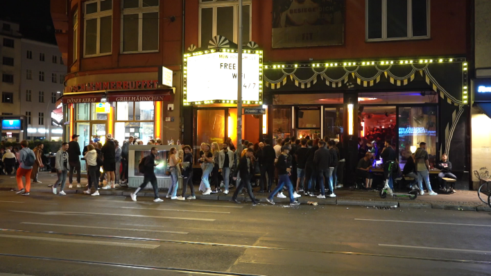 Party in der Torstraße (Quelle: rbb-Abendschau)