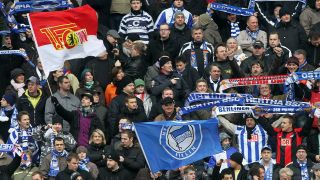 Archivbild: Fans von Hertha und Union (Quelle: imago images / Contrast)