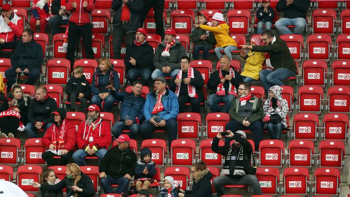 Fans bei einem Heimspiel von Union Berlin (Quelle: imago images/Contrast)