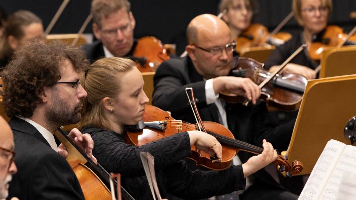 Staatsorchester spielte die Beethoven 3. Sinfonie "Eroica". (Quelle: imago-image/Winfried Mausolf)
