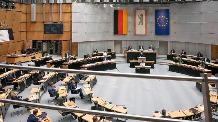Plenarsitzung im Berliner Abgeordnetenhaus (Quelle: imago-images/Stefan Zeitz)