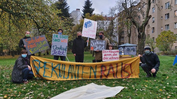 Mieter*innenproteste gegen den Immobilienkonzert Heimstaden. (Bild: rbb/Wolf Siebert)