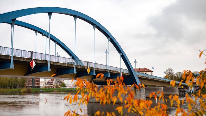 Symbolbild: Eine Brücke in Frankfurt (Oder)