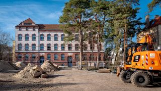 Ausbau und Erneuerung eines Schulgebäudes in Berlin (Quelle: imago-images/Spremberg)