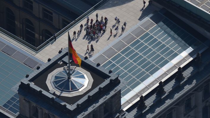 Das Reichstagsgebäude in Berlin (Quelle: dpa/Oliver Lang)