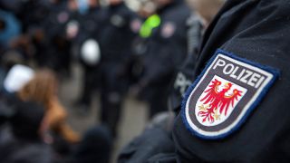 Wappen am Ärmel eines Brandenburger Polizisten