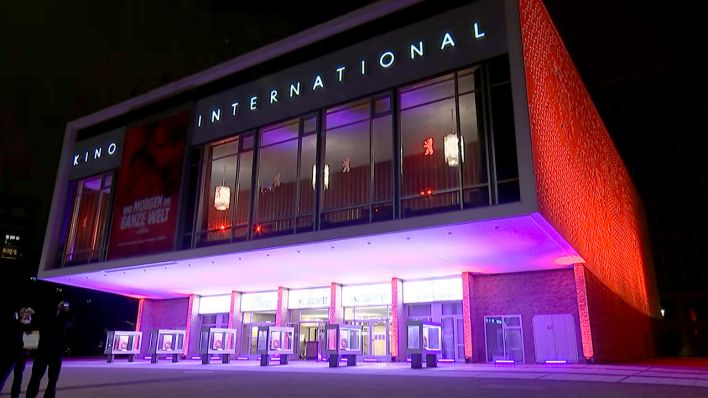 Aktion "Kino leuchtet. Für dich" - Kino International in Berlin, Quelle: rbb