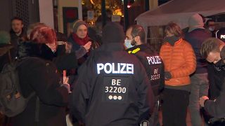 Querdenker versammeln sich in Berliner Kneipe, Quelle: TeleNewsNetwork