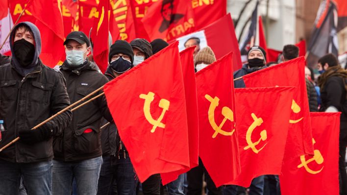 Liebknecht-Luxemburg-Demonstration in Berlin zum Gedenken an die am 15. Januar 1919 ermordeten revolutionären Sozialisten Karl Liebknecht und Rosa Luxemburg. (Quelle: snapshot-photography/F.Boillot)
