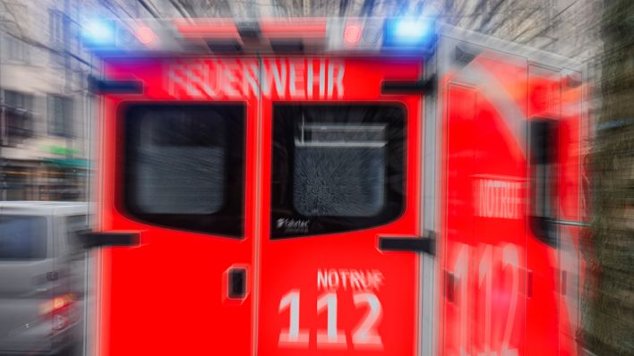 Symbolbild: Notarzt Rettungswagen der Berliner Feuerwehr. (Quelle: dpa/GTI)