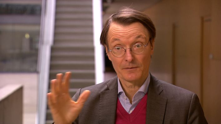 Bundestagsabgeordneter Karl Lauterbach kritisiert im Interview mit ARD aktuell die Brandenburger Inzidenz-Notbremse. (Bild: rbb)