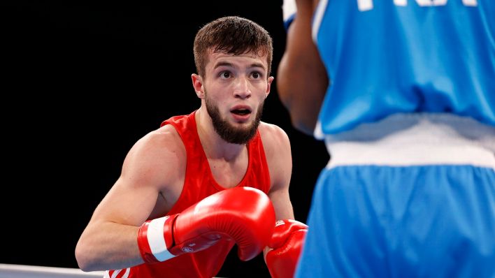 Hamsat Shadalov im Boxring / IMAGO / Norbert Schmidt