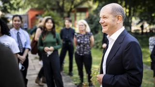 Olaf Scholz, Kanzlerkandidat der SPD, aufgenommen im Rahmen seines Besuches beim Maedchentreff Zimtzicken in Potsdam, 14.09.2021. (Quelle: dpa/Florian Gaertner)