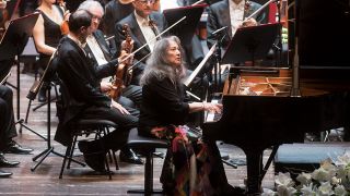 Archivbild: Pianistin Martha Argerich während eines Konzertes in Lugano im Dezember 2018 (Bild: dpa/Alessandro Crinari)
