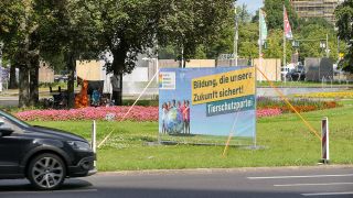 Wahlwerbung der Tierschutzpartei am 31.08.2021 in Berlin. (Quelle: imago images/Stefan Zeitz)